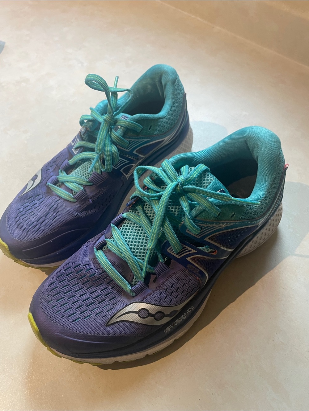 Saucony Running Shoes Womens Sz 6.5 Blue/Purple ISO Everun Triumph